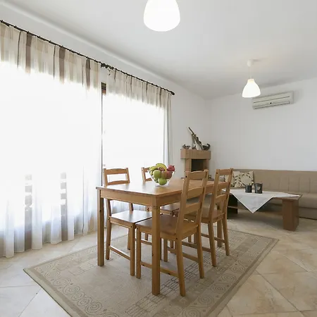 Velia Boutique דירה *